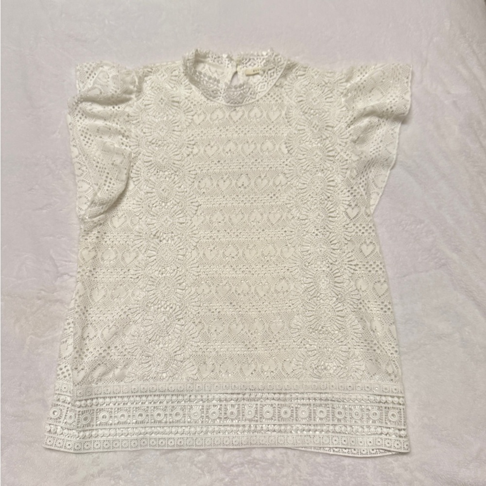 Elegant Ellison size M White Lace Women's Top